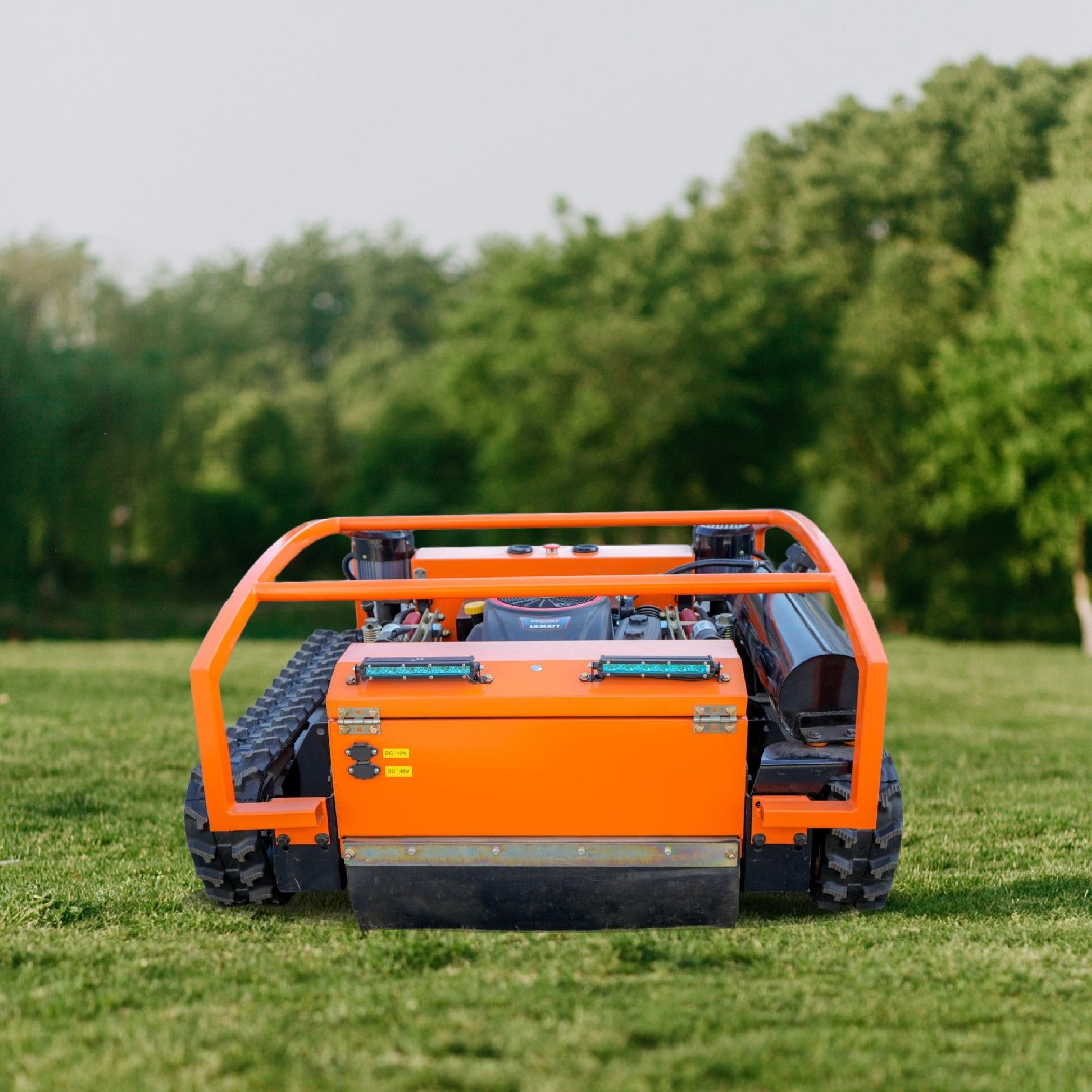 Remote Control Lawn Mowers for Slopes and Hazardous Terrain | Efficient Solutions